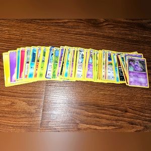 40 pokemon cards. 4 energy and 1 trainer